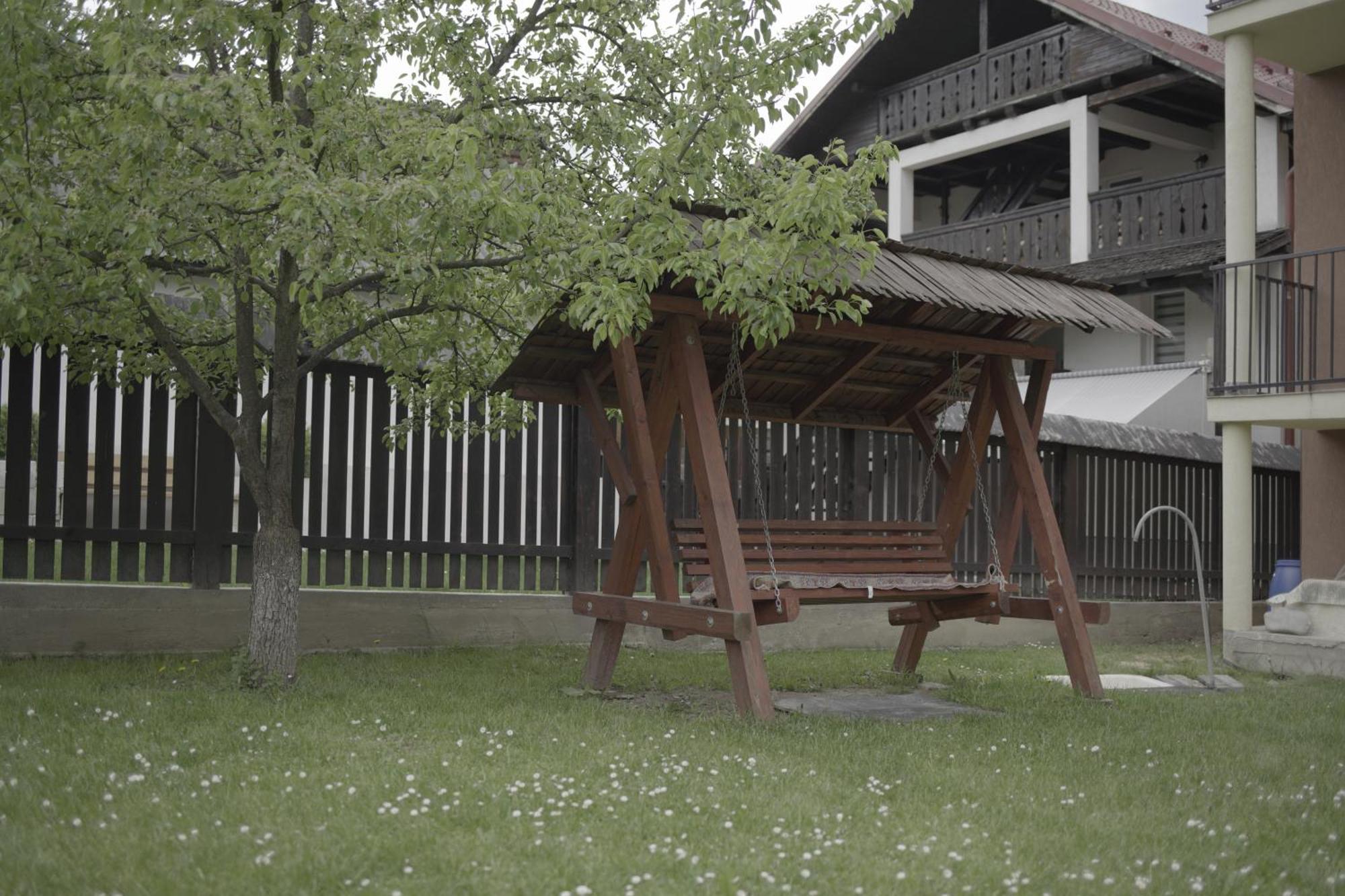 Pensiunea Magnolia Ocna Şugatag Exterior foto